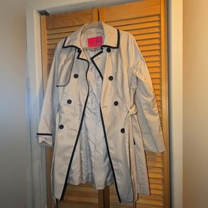 Betsy Johnson Large Corset back Tied rain trenchcoat